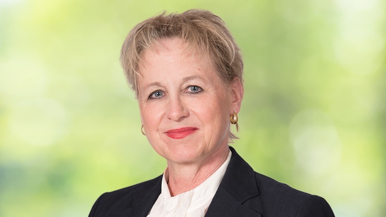 Regina Böhmer, Schatzmeisterin